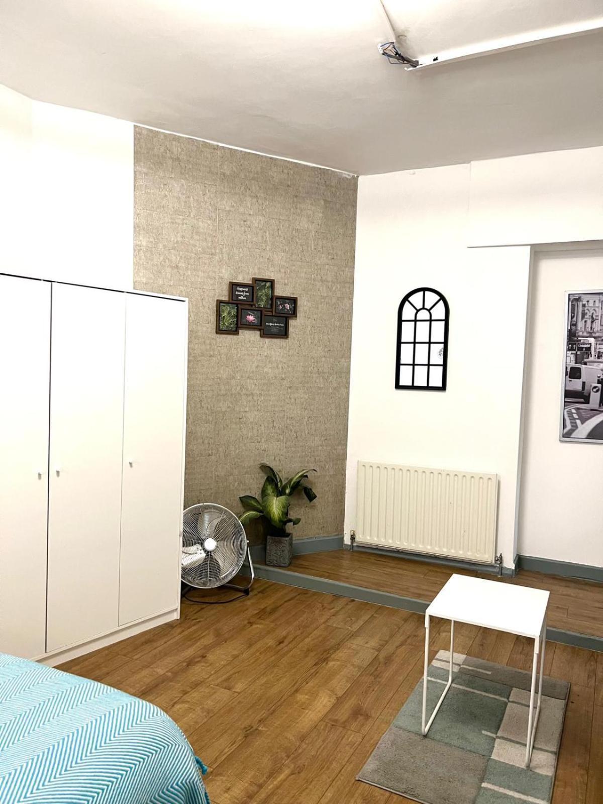 Appartement Specious Flat In A Good Location