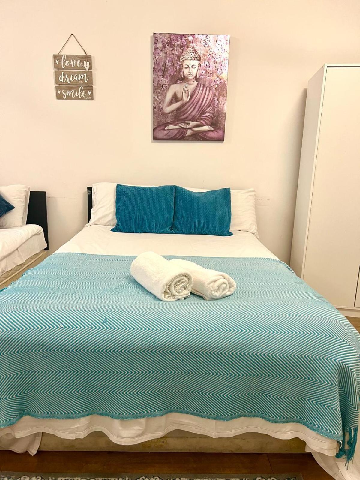 Specious Flat In A Good Location Appartement Londres